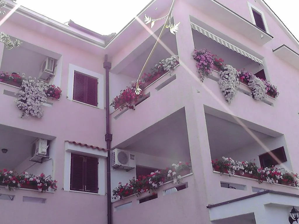 Guest House Lavanda 2 Njivice