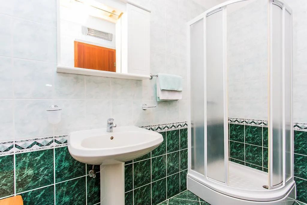 Guest House Lavanda 2 Njivice