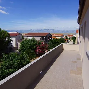 https://apartments-domani-vir-zadar-county.hotelinzadar.com