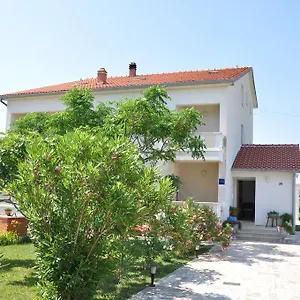 https://apartments-smilja-ljubac.hotelinzadar.com